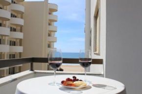 Casa Praia by Real Life Concierge - Beachfront Lovely apartment